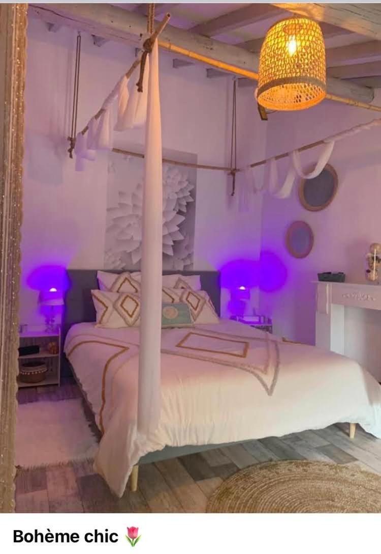 Love Appart Balneo Jacuzzi Romantique Insolite Le Barroux Luaran gambar